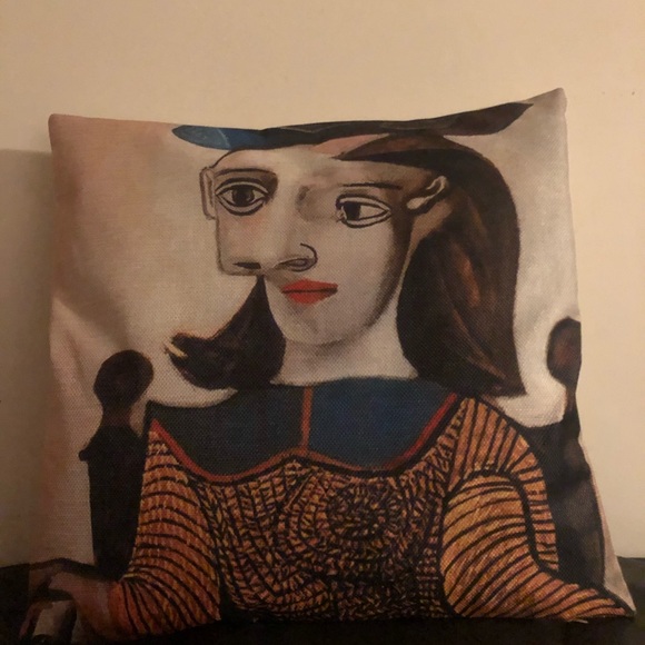 Pillow Throw Picasso Theme - Picture 3 of 6